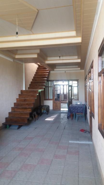 Be My Guest Hotel Oş Exterior foto